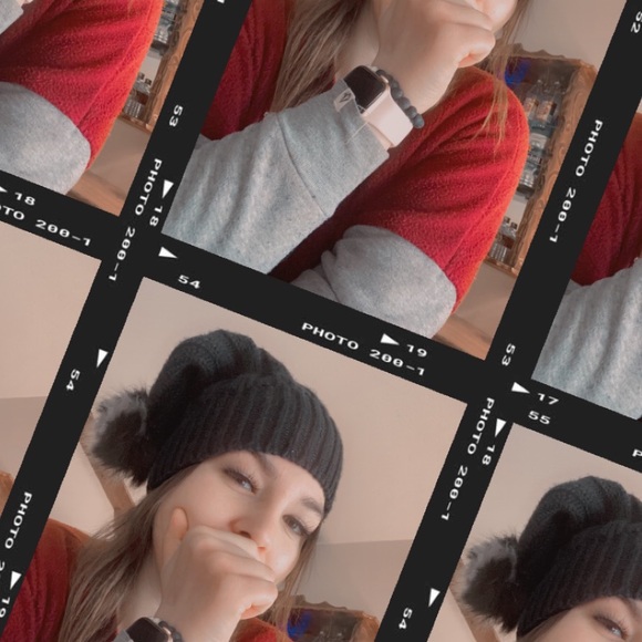 Meet your Posher, Noemie - Picture 2 of 2